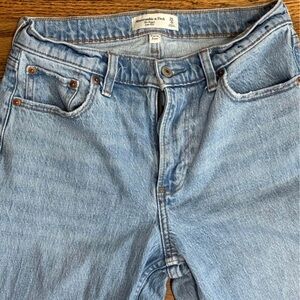 Abercrombie Low Rise Baggy Jean 25/0R